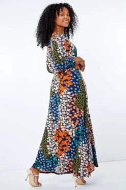 Khaki Petite Floral Stretch Midi Dress -Outlet Modi Qube Store d33b6f49 81fe 4c02 a6ef cec446993e73