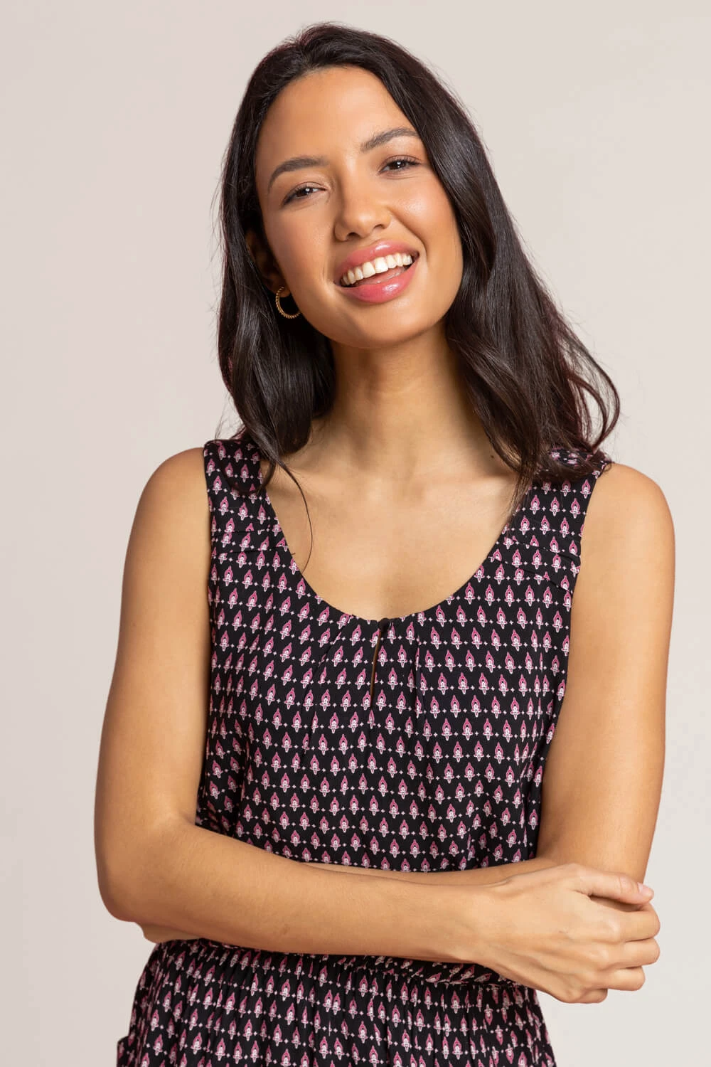 Burgandy Border Print Keyhole Pocket Dress 6 Burgandy Border Print Keyhole Pocket Dress - Image 4