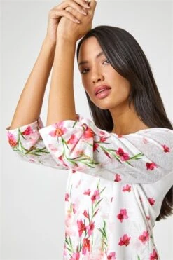 Pink Floral Asymmetric Chiffon Hem Top -Outlet Modi Qube Store de97bf7d 2474 4dcc be45 66a9553fa003