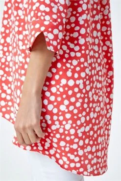 Pink Linear Floral Print Pleat Front Top 11 Pink Linear Floral Print Pleat Front Top -Outlet Modi Qube Store e2c7caa4 3b6c 4ce1 9707 23d65161bf6d