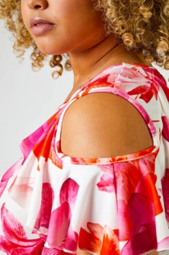 Fuchsia Curve Floral Print Cold Shoulder Top -Outlet Modi Qube Store e489d6d8 f1d2 48d5 a998 da824b0948b6