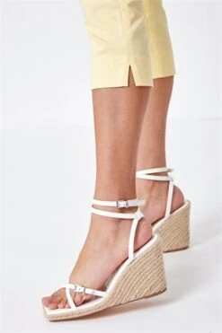 Yellow Floral Hanky Hem Stretch Tunic Top 12 Yellow Floral Hanky Hem Stretch Tunic Top -Outlet Modi Qube Store e498fc1c 28a1 4965 bca7 f44b34db611d