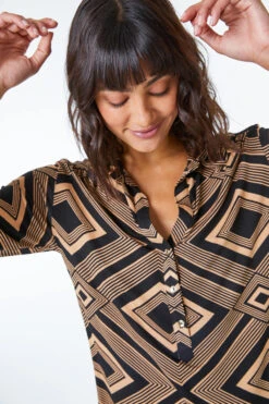 Camel Geometric Stretch Jersey Shirt