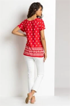 Red Ditsy Floral Print Stretch Top -Outlet Modi Qube Store f343245d 59e1 4307 8617 093103a91598