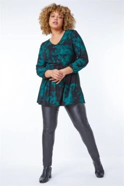 Green Curve Abstract Print Slouch Top -Outlet Modi Qube Store f493efa1 dbef 451c 9a84 0690d13f8564